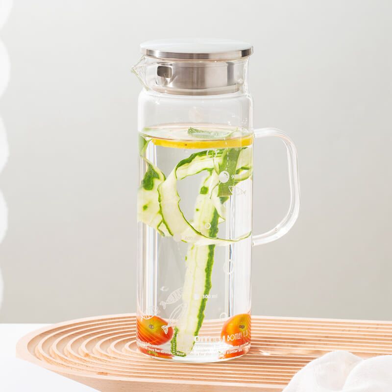 Borosilicate Hand Blown Water Jugs Eco Glass Pitcher Jar with Bamboo Lid -  China Water Bottle and Glass Bottles price